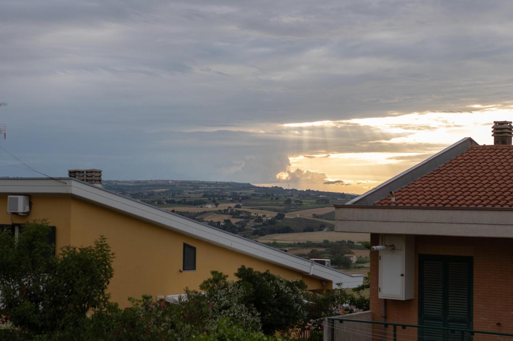 Casa Vacanze Dolce Vita แตร์โมลิ ภายนอก รูปภาพ