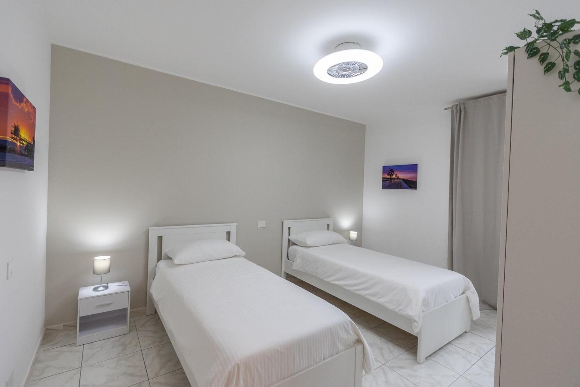 Casa Vacanze Dolce Vita แตร์โมลิ ภายนอก รูปภาพ