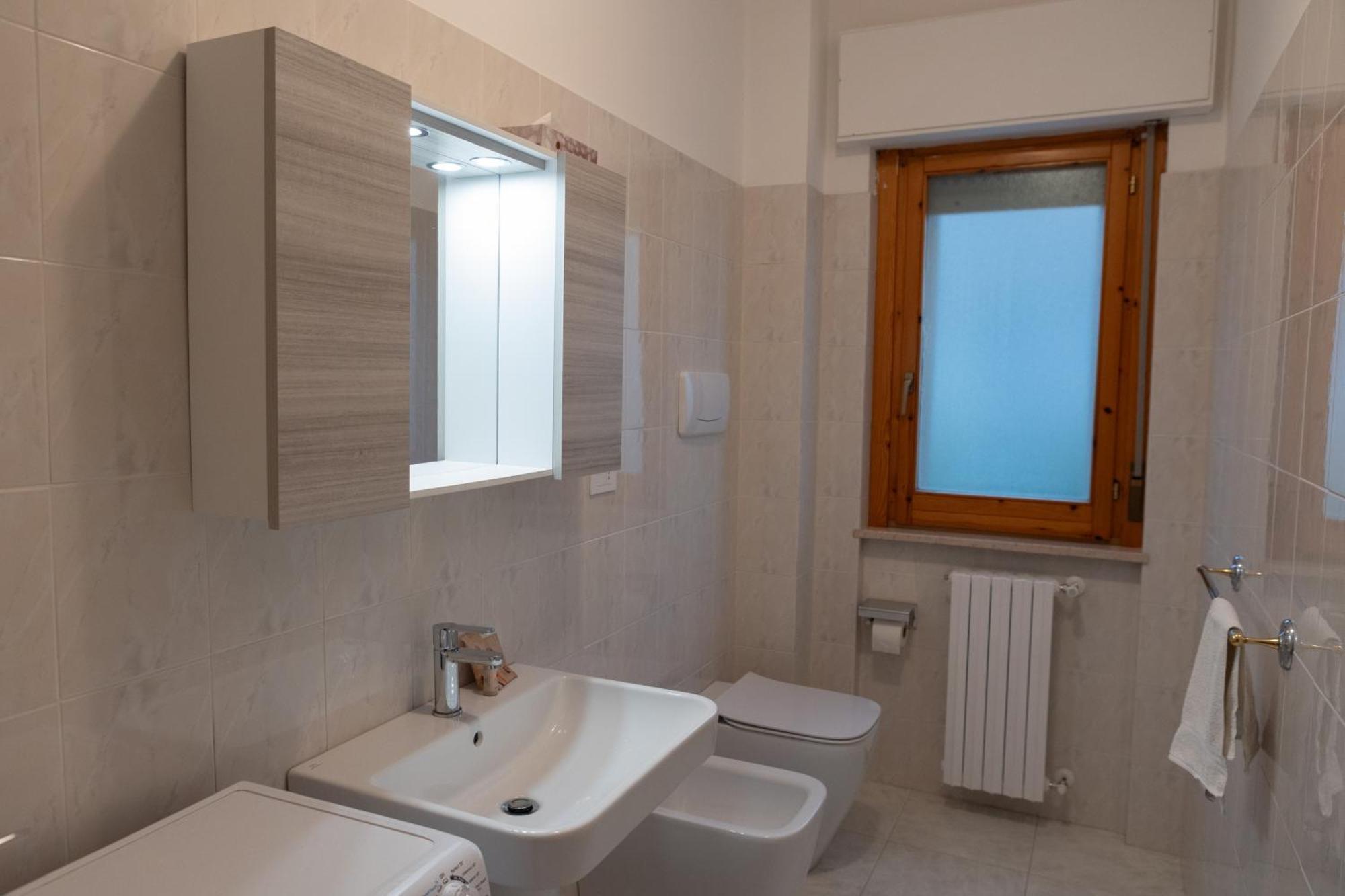 Casa Vacanze Dolce Vita แตร์โมลิ ภายนอก รูปภาพ