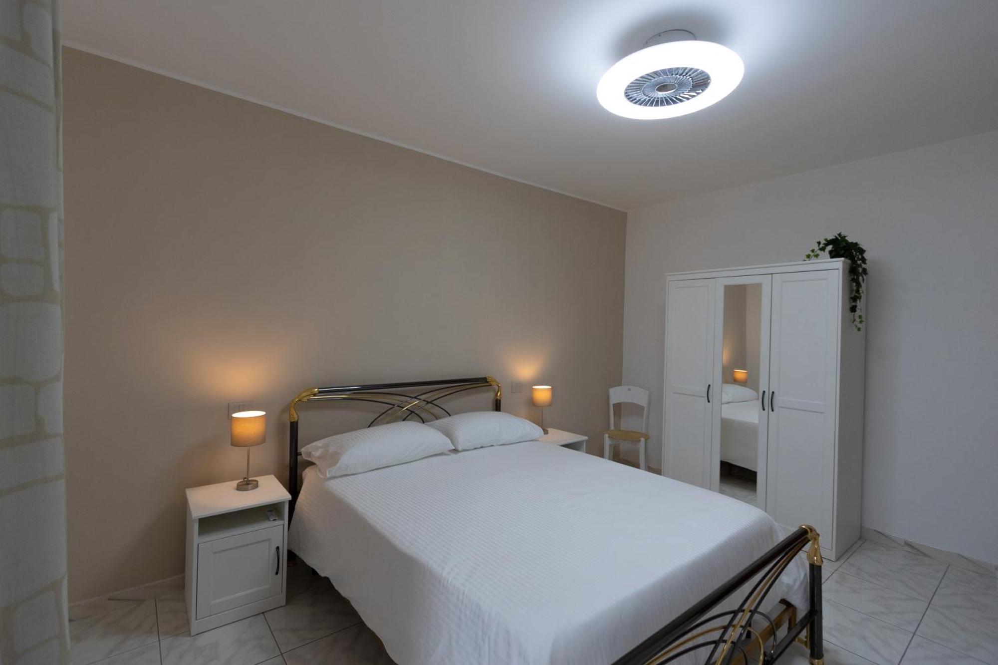Casa Vacanze Dolce Vita แตร์โมลิ ภายนอก รูปภาพ