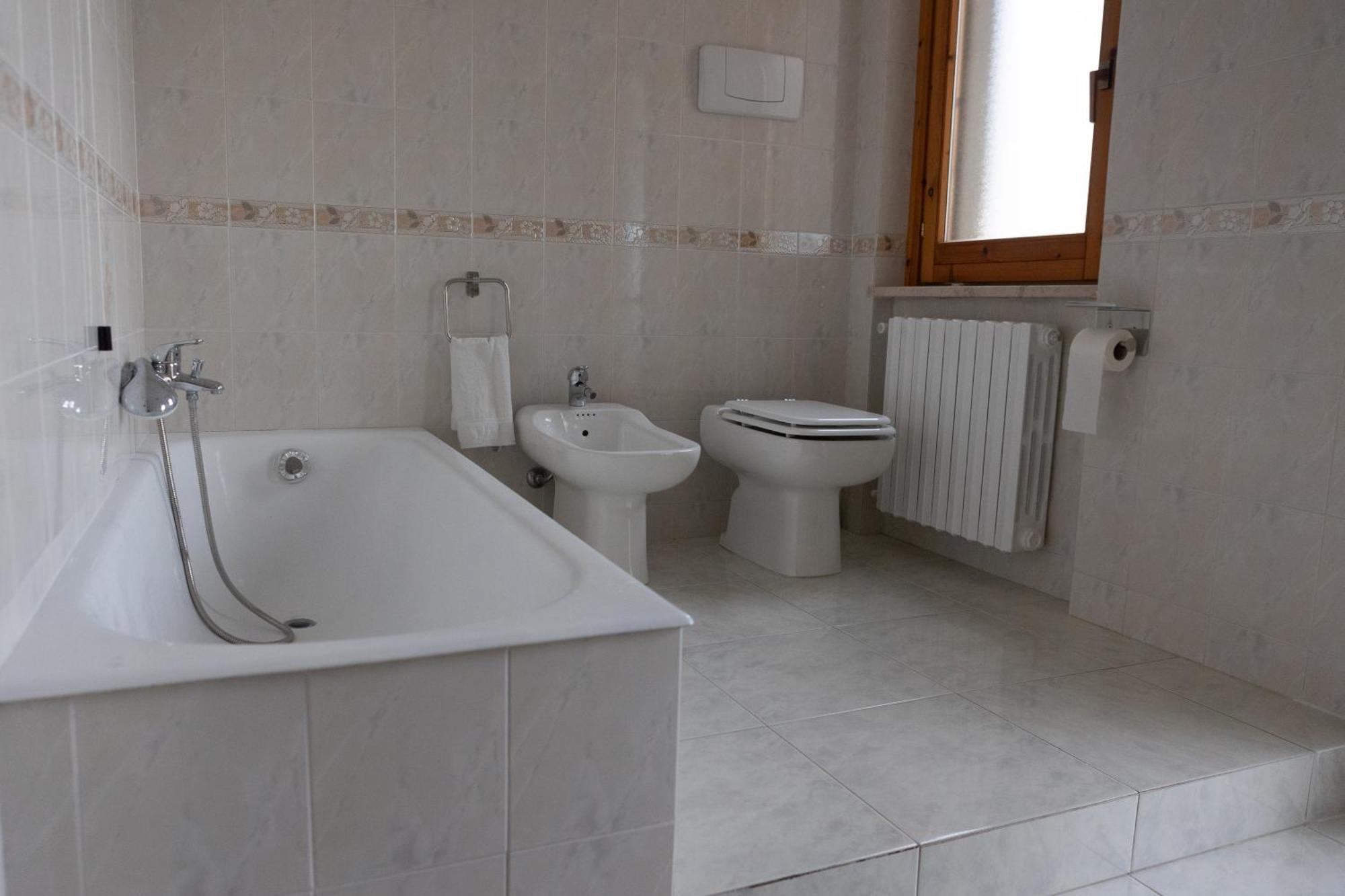 Casa Vacanze Dolce Vita แตร์โมลิ ภายนอก รูปภาพ