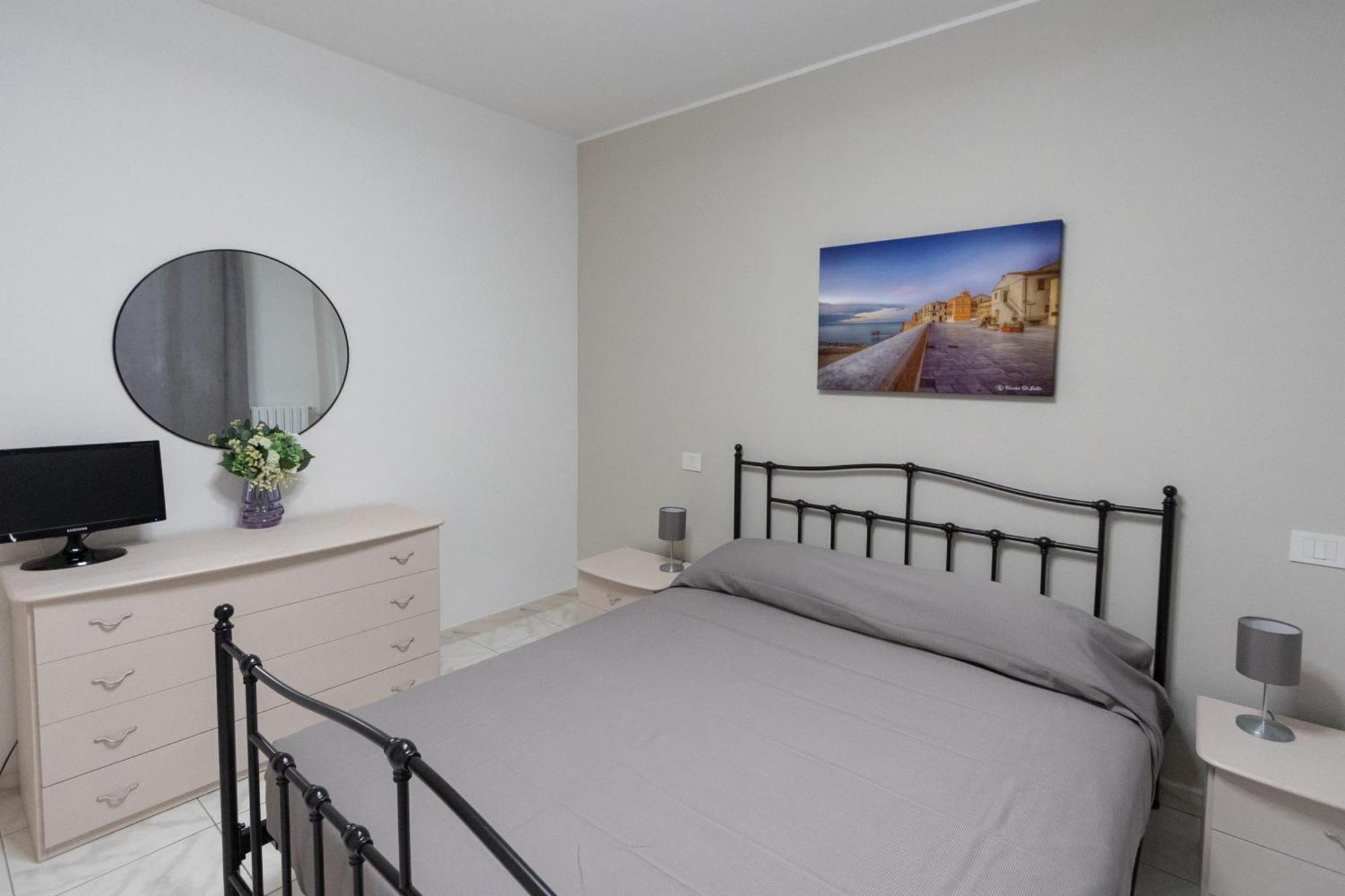 Casa Vacanze Dolce Vita แตร์โมลิ ภายนอก รูปภาพ